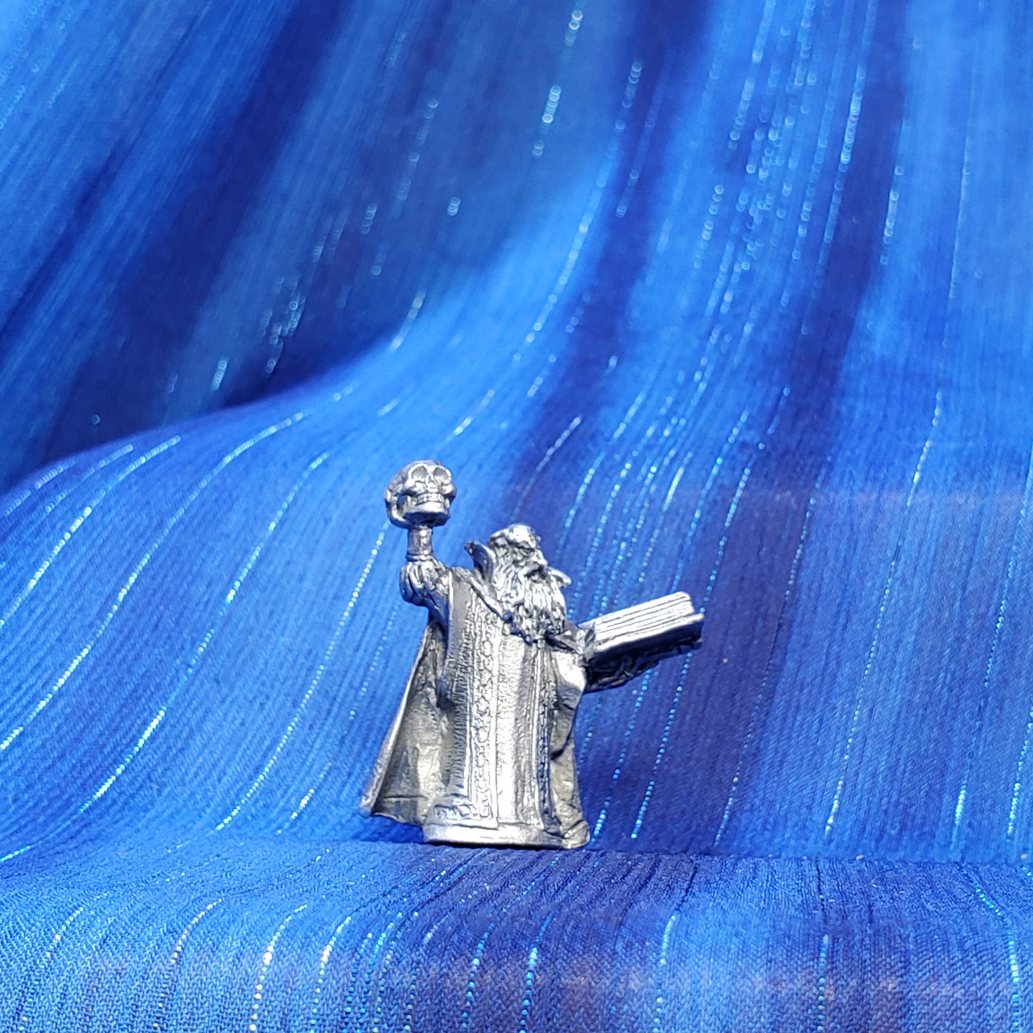 Necromancer with Skull and Book - Miniature - Click Image to Close